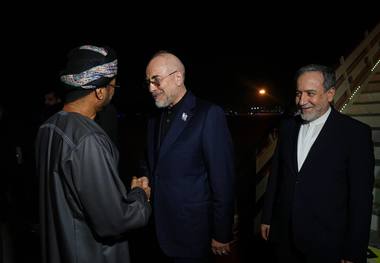 قالیباف وارد مسقط شد