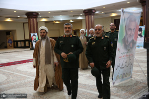 حاشیه های تجدیدمیثاق فرماندهان و کارکنان نیروهای مسلح با آرمان‌های امام خمینی (س)