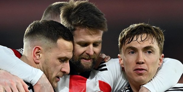 توقف لستر سیتی مقابل برنلی / شکست استون ویلا مقابل قعرنشین
