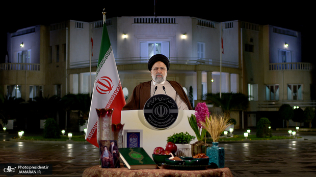 رئیسی در پیام نوروزی سال 1402: دولت به هیچ جناحی وابستگی ندارد/ برنامه اصلی دولت در سال جدید کنترل تورم همراه با رشد پایدار اقتصادی است/ کشور را معطل کشورهایی نکردیم که برای همکاری با ایران تردید دارند