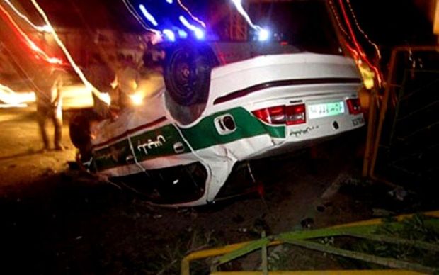 ۲ مامور انتظامی رودبار جنوب کرمان در سانحه واژگونی خودرو به شهادت رسیدند