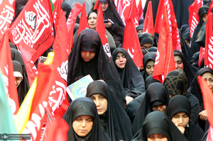 عزاداری ظهر عاشورا در جوار مقتل رهبر شهید انقلاب