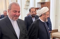 دیدار رئیس مؤسسه تنظیم و نشر آثار امام خمینی(س) با سفیر جمهوری اسلامی ایران در عراق (4) - Copy