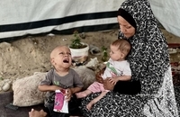  فریاد گرسنگی در چشمان یک کودک (3)