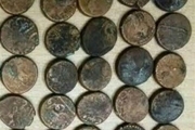 کشف ۲۷ سکه قدیمی در سرایان