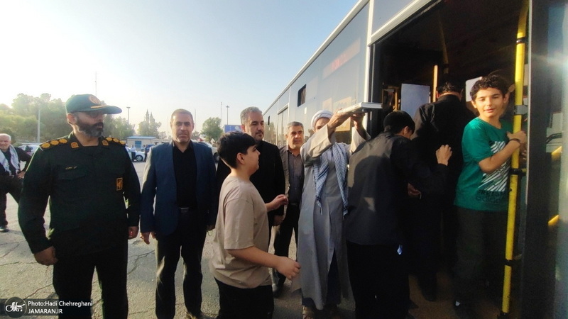 بدرقه کاروان های زائران اعزامی قم به مرقد امام خمینی