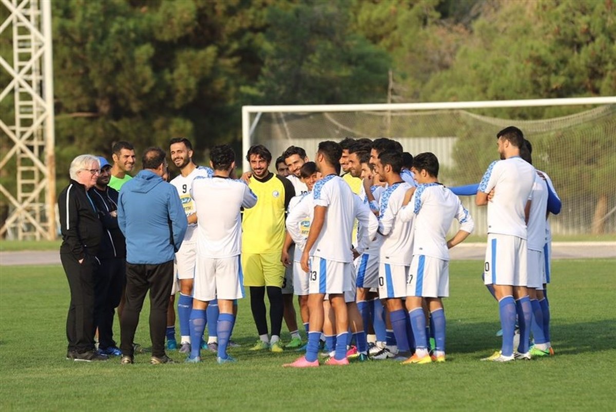 پرسپولیس به دنبال صدرنشینی / استقلال با شفر به دنبال اولین برد