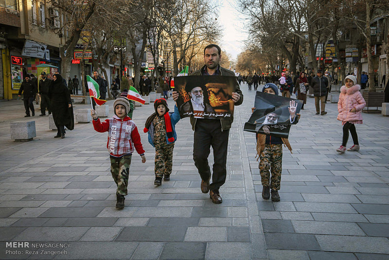 تجمع و راهپیمایی مردمی در اعتراض به آشوب های اخیر در استان 