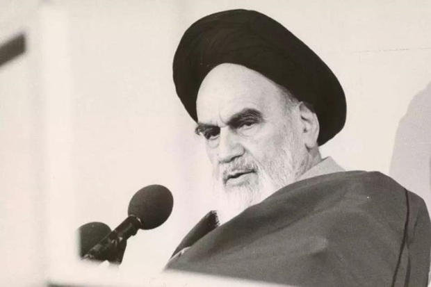 Intelligent person should carefully examine demerits of moral vices, Imam Khomeini explained