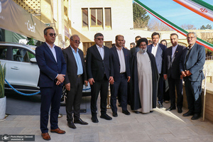 بازدید سفیر ازبکستان در ایران از بیت تاریخی امام در خمین