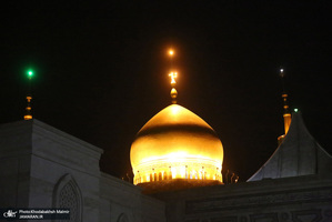 مراسم احیای شب بیست یکم رمضان در حرم امام خمینی (س) 2 - پرتره حرم امام