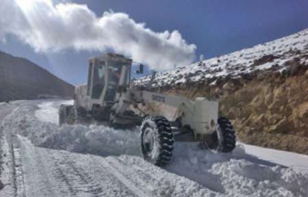 برف راه 40 روستای چالدران را بست  عملیات بازگشایی ادامه دارد