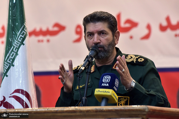 فرمانده سپاه تهران: هدف‌گیری پایگاه العدید، دشمن را به آتش‌بس التماسی واداشت/ در جنگ ۱۲ روزه، تا موج بیست و دوم {حملات}، درصد اصابت موشک‌ها به ۱۰۰ درصد رسید/ دشمن می‌خواهد در سه محور «غنی‌سازی اورانیوم»، «توان موشکی» و «نفوذ منطقه‌ای» ما را محدود کند