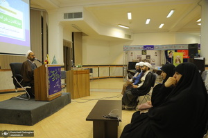 نشست علمی با موضوع «جایگاه زن در اندیشه امام‌ خمینی (س)»