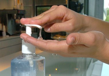 شرایط و روش درست استفاده از ژل‌های ضدعفونی کننده