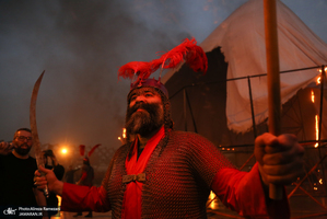 مراسم خیمه سوزان در میدان امام حسین (ع)