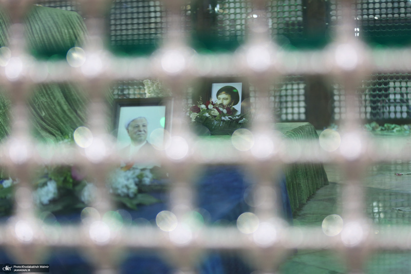 مراسم تحویل سال نو در حرم مطهر امام خمینی (س)