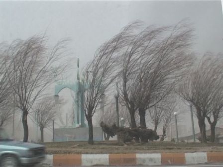 وزش باد شدید پدیده غالب جوی استان قزوین تا 2 روز آینده است