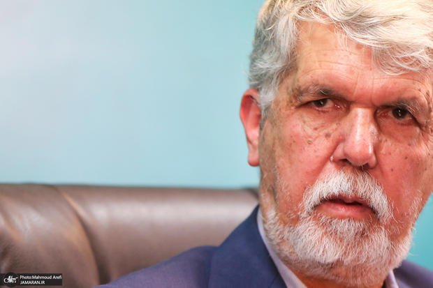 وزیر فرهنگ: واردات کاغذ دنبال می‌شود