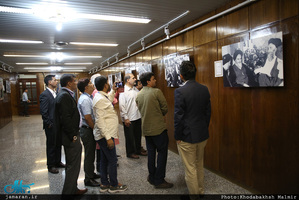 بازدید جمعی از خبرنگاران کشور هند از بیت امام خمینی (س) در جماران