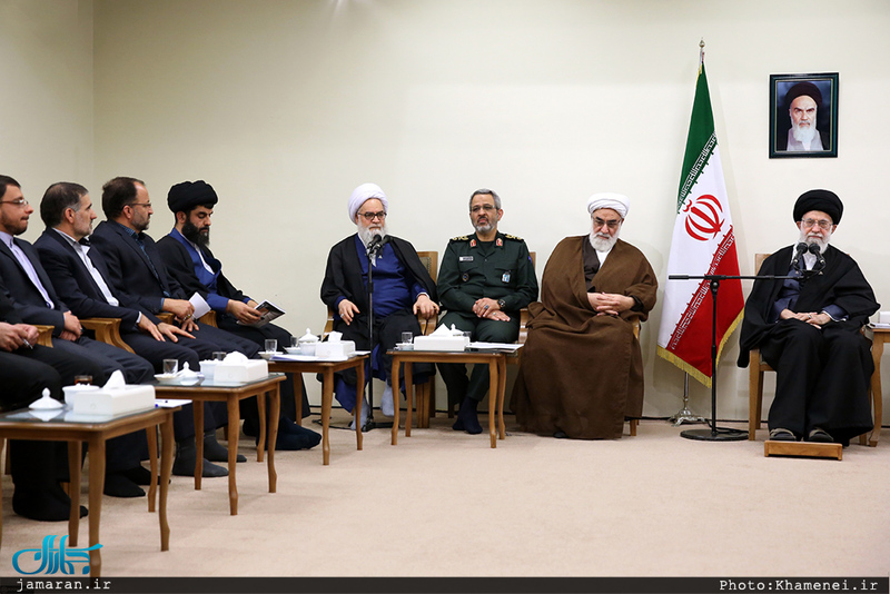 دیدار دست‌اندرکاران کنگره روحانی شهید صدوق گلپایگانی و ۳۷۲ شهید گلپایگان با رهبر معظم انقلاب 