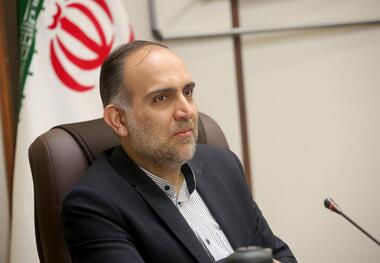 دبیر شورای فرهنگی عمومی کشور: جمله «حجاب انتخاب تاریخی ایرانیان بوده است» را با «حجاب یک قانون است و هرکس آن را رعایت نکند باید با فوریت مجازات بشود» مقایسه کنید؛ مدیریت اجتماعی کدام یک درست است؟