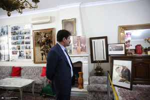 بازدید عبدالکریم حسین‌زاده، معاون امور توسعه روستایی و مناطق محروم کشور  از بیت امام خمینی (س) در جماران