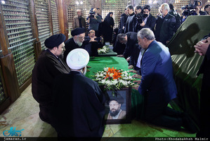 ادای احترام حسن روحانی به امام خمینی و رییس فقید مجمع تشخیص مصلحت نظام