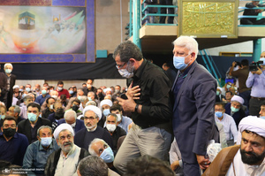 مراسم وداع با پیکر حجت الاسلام و المسلمین سید محمود دعایی در حسینیه جماران -3