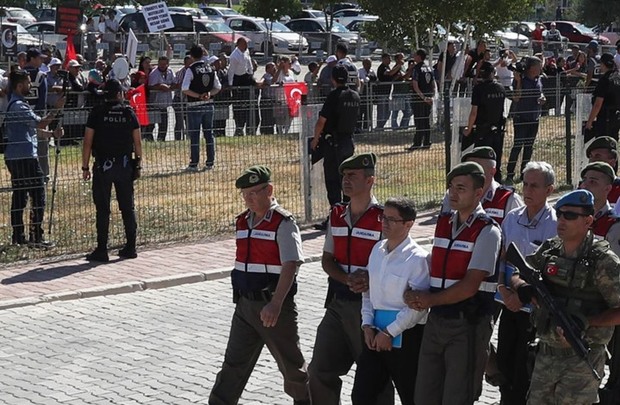 اخراج 18 هزار کارمند دولتی در ترکیه به دلایل سیاسی