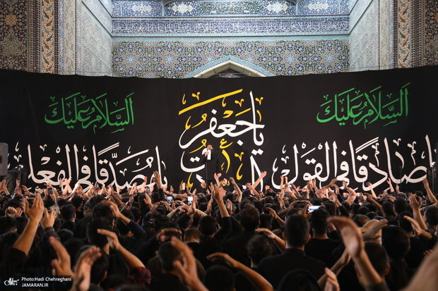 روزنامه جمهوری اسلامی: اوج‌گیری موج هفتم کرونا در آستانه محرم و صفر مشکلاتی را برای مراسم عزاداری‌ها به‌وجود می‌آورد/ هیچ عاملی نباید موجب به تعطیلی کشیده شدن عزاداری‌ها شود/ رعایت دستورالعمل‌ها بر آحاد مردم لازم است