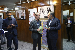 بازدید جمعی از شرکت کنندگان نشست تخصصی مسئولین وکارشناسان دیرخانه شورای فرهنگ عمومی استانها از بیت امام خمینی (س) در جماران