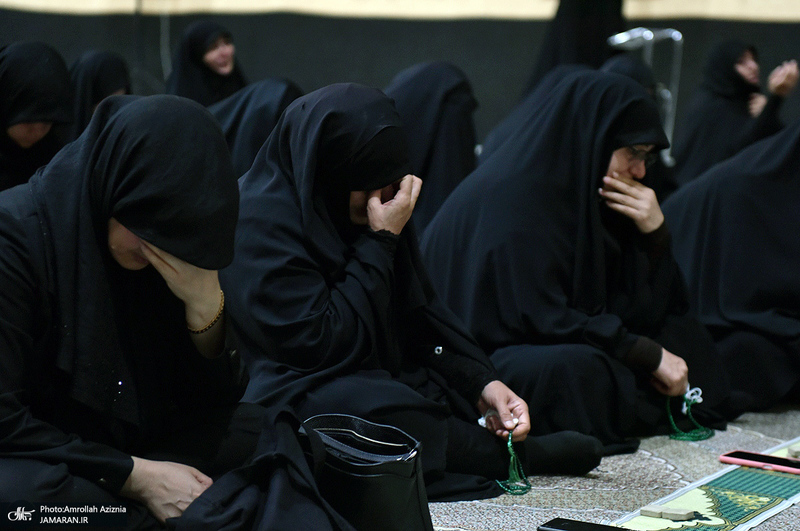 مراسم عزاداری ظهر عاشورا در حرم مطهر امام خمینی