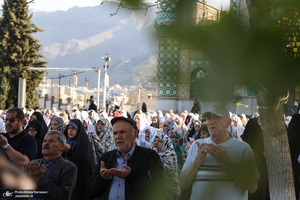 مراسم اقامه تماز عید سعید فطر دز امام زاده پنج تن