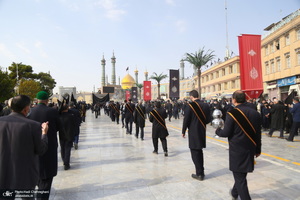 عزاداری خادمین حرم کریمه اهل بیت در روز شهادت امام رضا(ع)