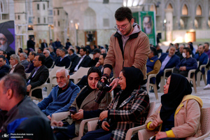 تجدید میثاق رئیس سازمان بهزیستی و جمعی از توان یابان با آرمان های حضرت امام خمینی (س)