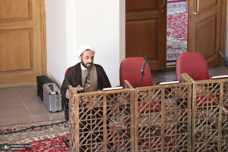 محفل انس با قرآن در بیت تاریخی حضرت امام در خمین