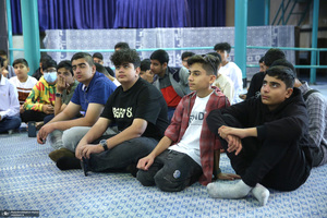 بازدید دانش آموزان از بیت امام خمینی (س) در جماران