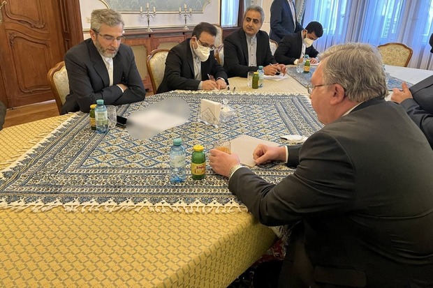 جلسه هیات‌ مذاکره کننده ایران با روس ها در وین