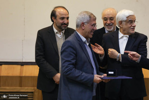 مراسم استاد ممتازی دانشگاه صنعتی شریف با حضور عارف