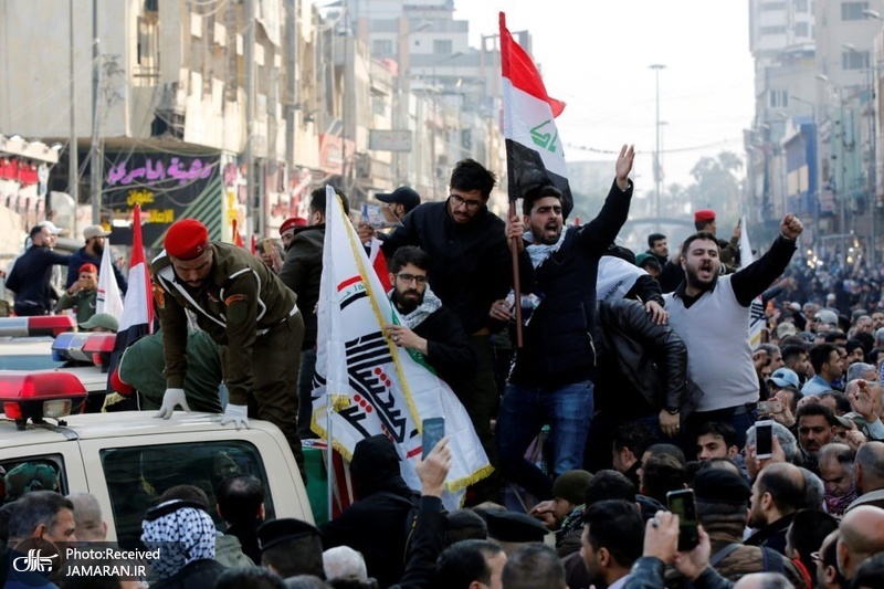 Mourners-gesture-as-they-attend-the-funeral-of-the-Iranian-Major-General-Qassem-Soleimani-and-the-Iraqi-militia-commander-Abu-Mahdi-al-Muhandis-in-Baghdad-960x640