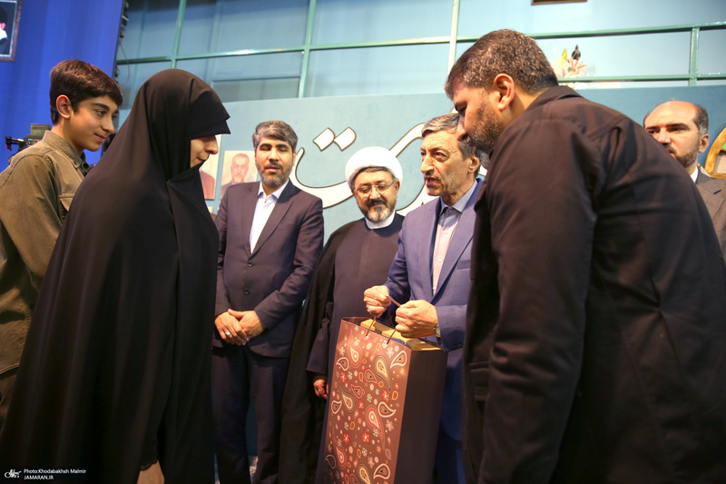 همایش "عهد خدمت" در حسینیه جماران - 2