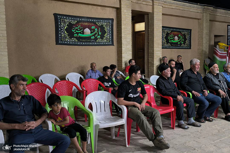 مراسم تعذیه خوانی در بیت تاریخی حضرت امام خمینی (س) در خمین