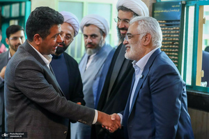 اجتماع دانشگاهیان در حسینیه جماران