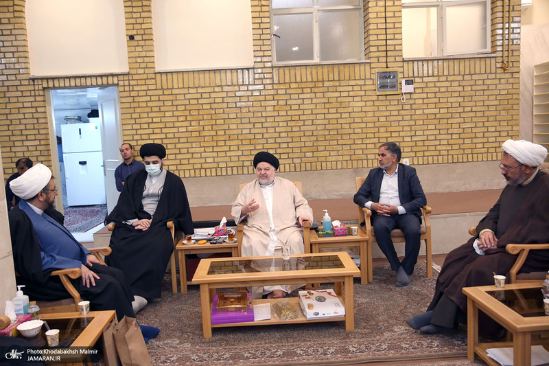 دیدار سرپرست موسسه تنظیم و نشر آثار امام خمینی(ره) با نماینده آیت الله العظمی سیستانی در قم / شهرستانی