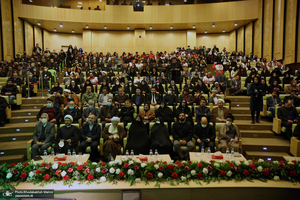 آئین افتتاح هفته فرهنگی «بر آستان آفتاب» در بیت تاریخی امام