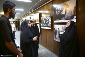 بازدید جمعی از دانشجویان کشور عراق از بیت امام خمینی درجماران
