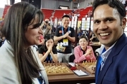 خواستگاری هندی از دختر کلمبیایی در سالن المپیاد جهانی شطرنج!+ تصاویر