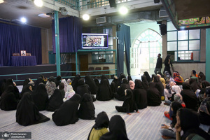 بازدید اقشار مختلف مردم از بیت امام خمینی (س) در جماران