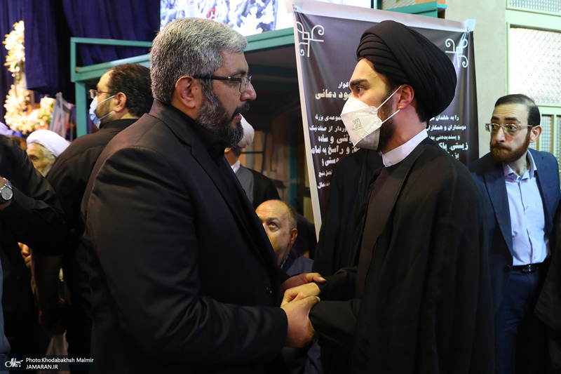 مراسم وداع با پیکر حجت الاسلام و المسلمین سید محمود دعایی در حسینیه جماران -3